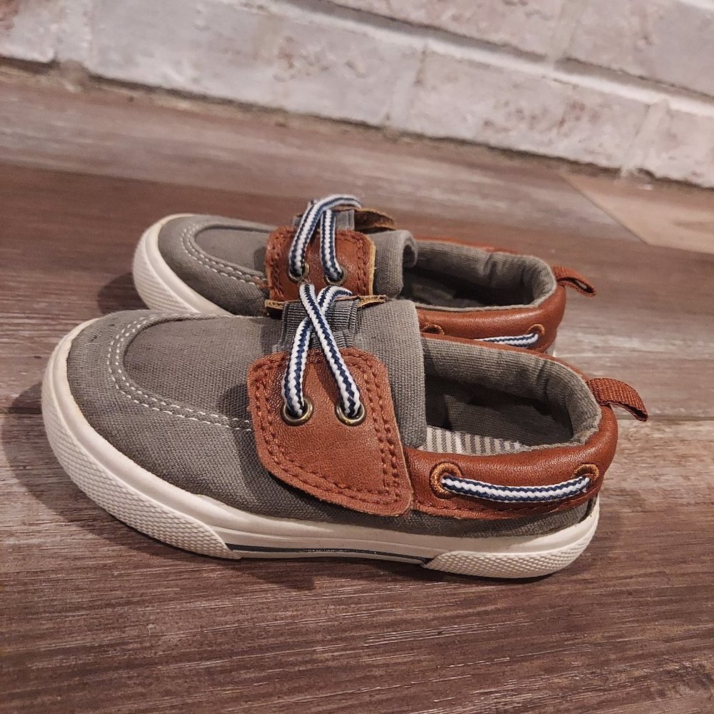 Boys boat shoes